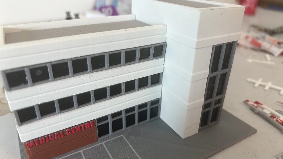 N scale 1/160 Model Medical Centre Building
