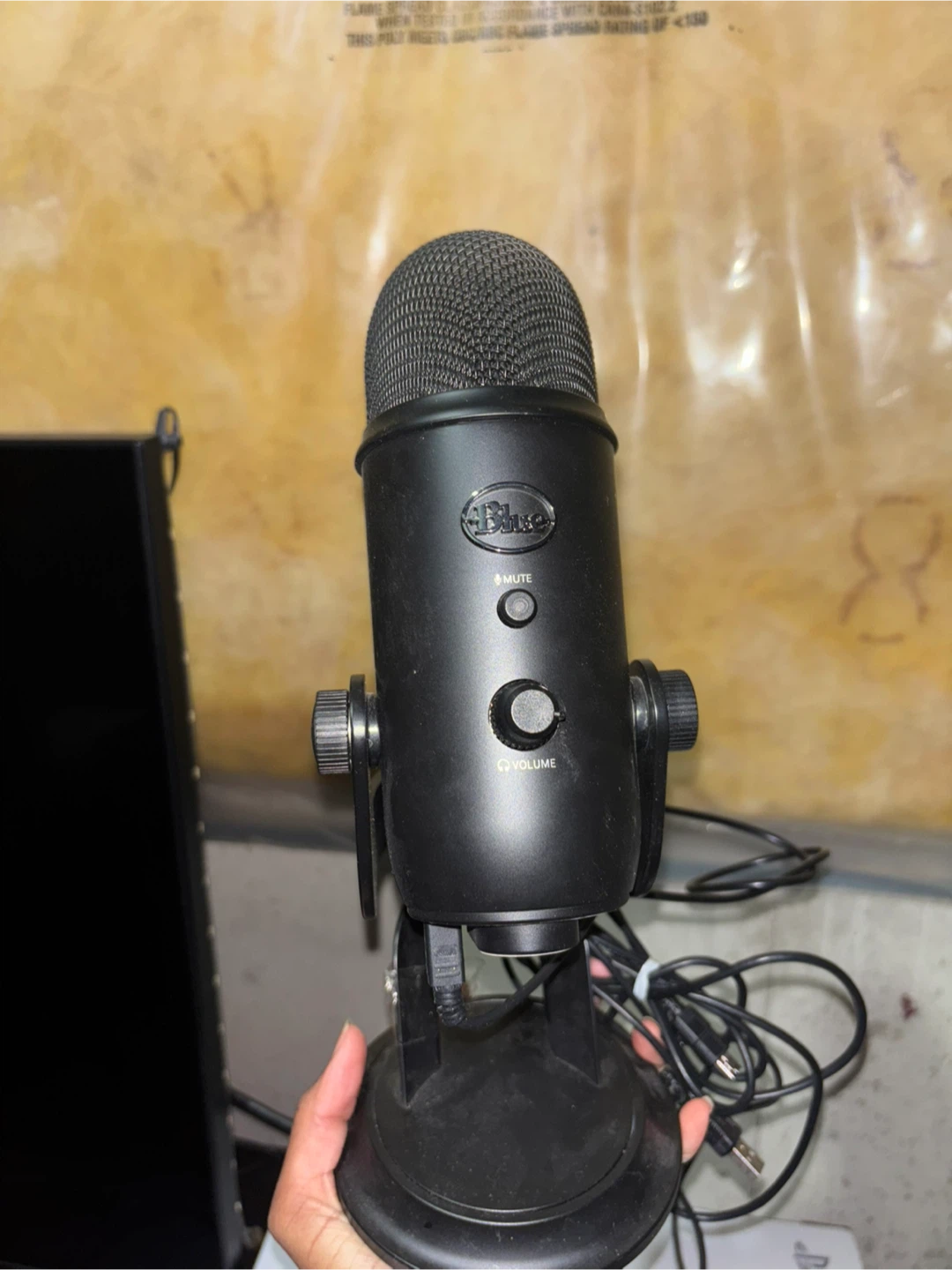Blue Yeti USB Microphone - photo 2