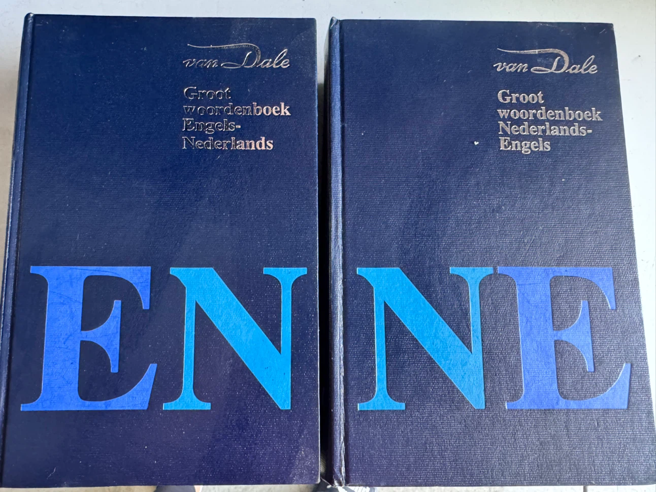 Van Dale Groot woordenboek Engels-Nederlands & Nederlands-Engels