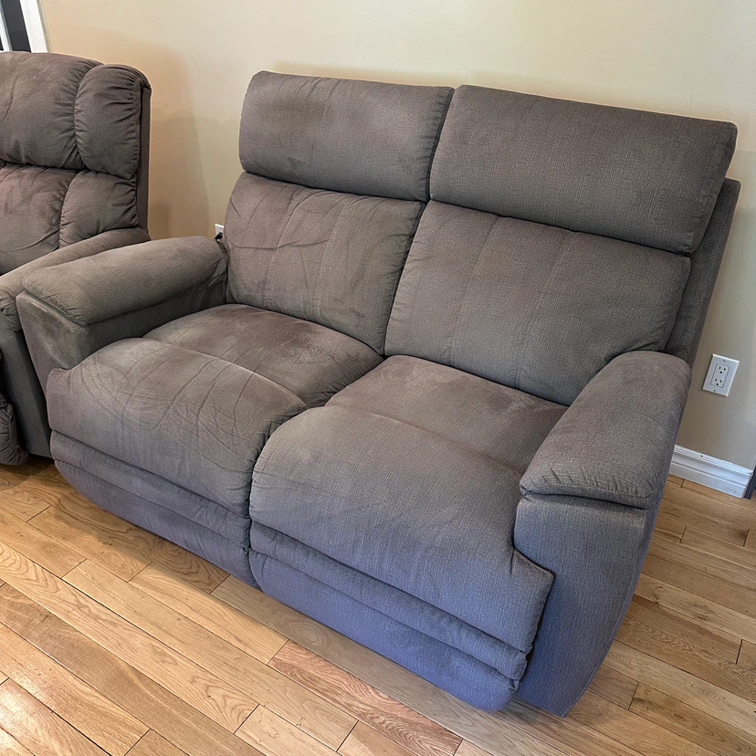 La-Z-Boy Pinnacle Power Reclining Loveseat Set (CAN DELIVER) - photo 5