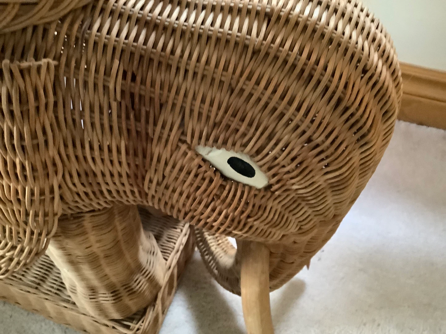 MCM Rattan Wicker Elephant Table w Wd Tusks 🐞 - photo 2