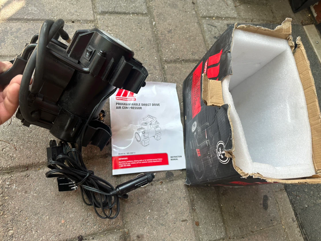 Motomaster Programmable Direct Drive Air Compressor - photo 2