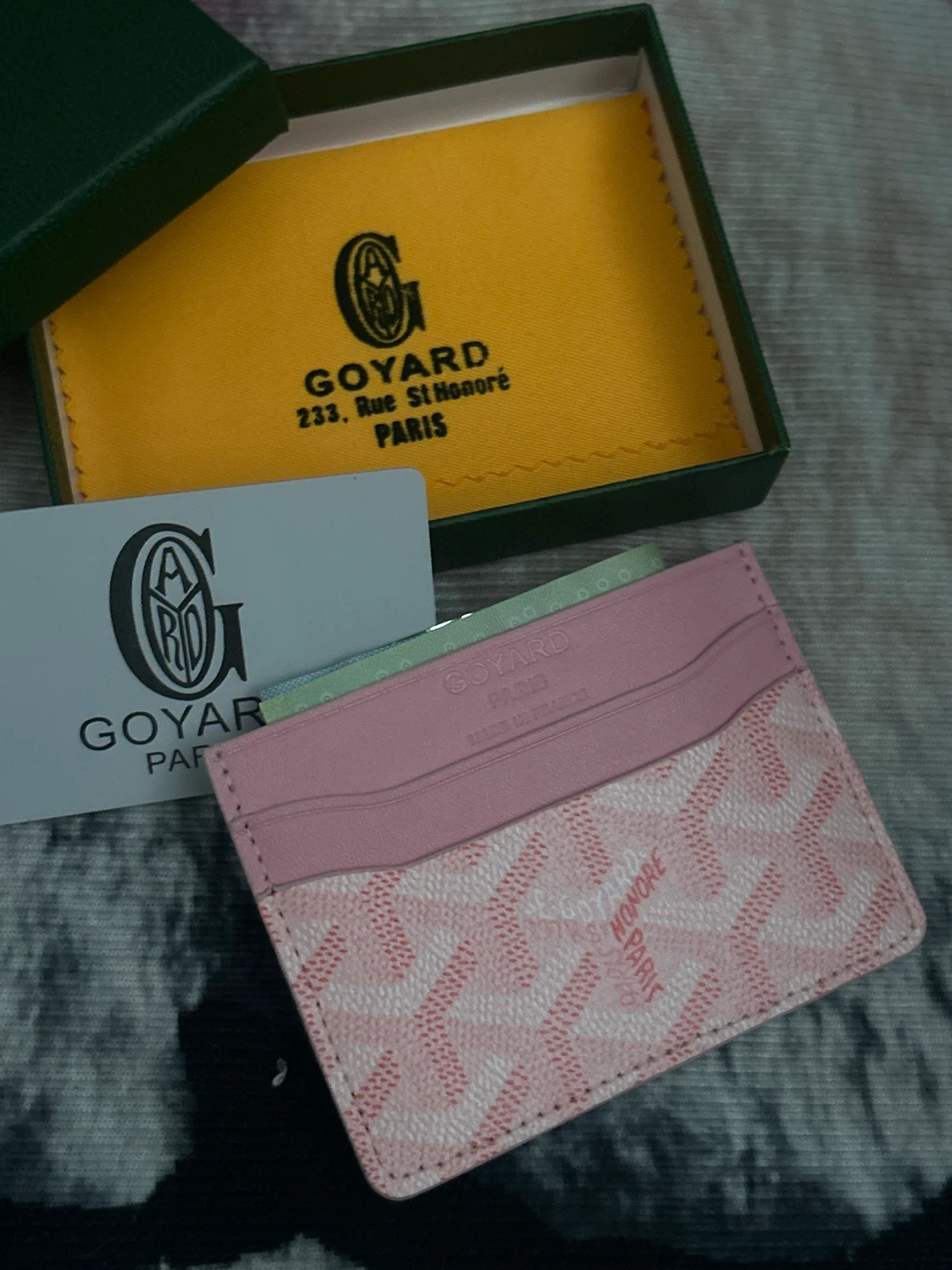 Pink Goyard - photo 3