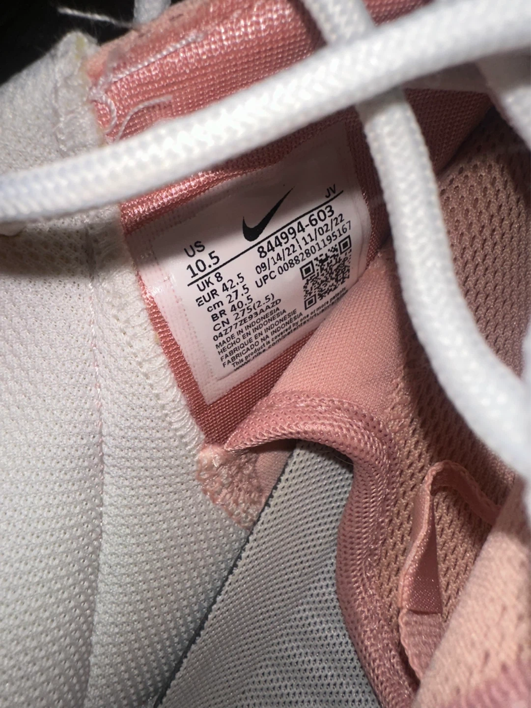Nike Roshe Run Pink Shoes, Women’s 10.5 - photo 3