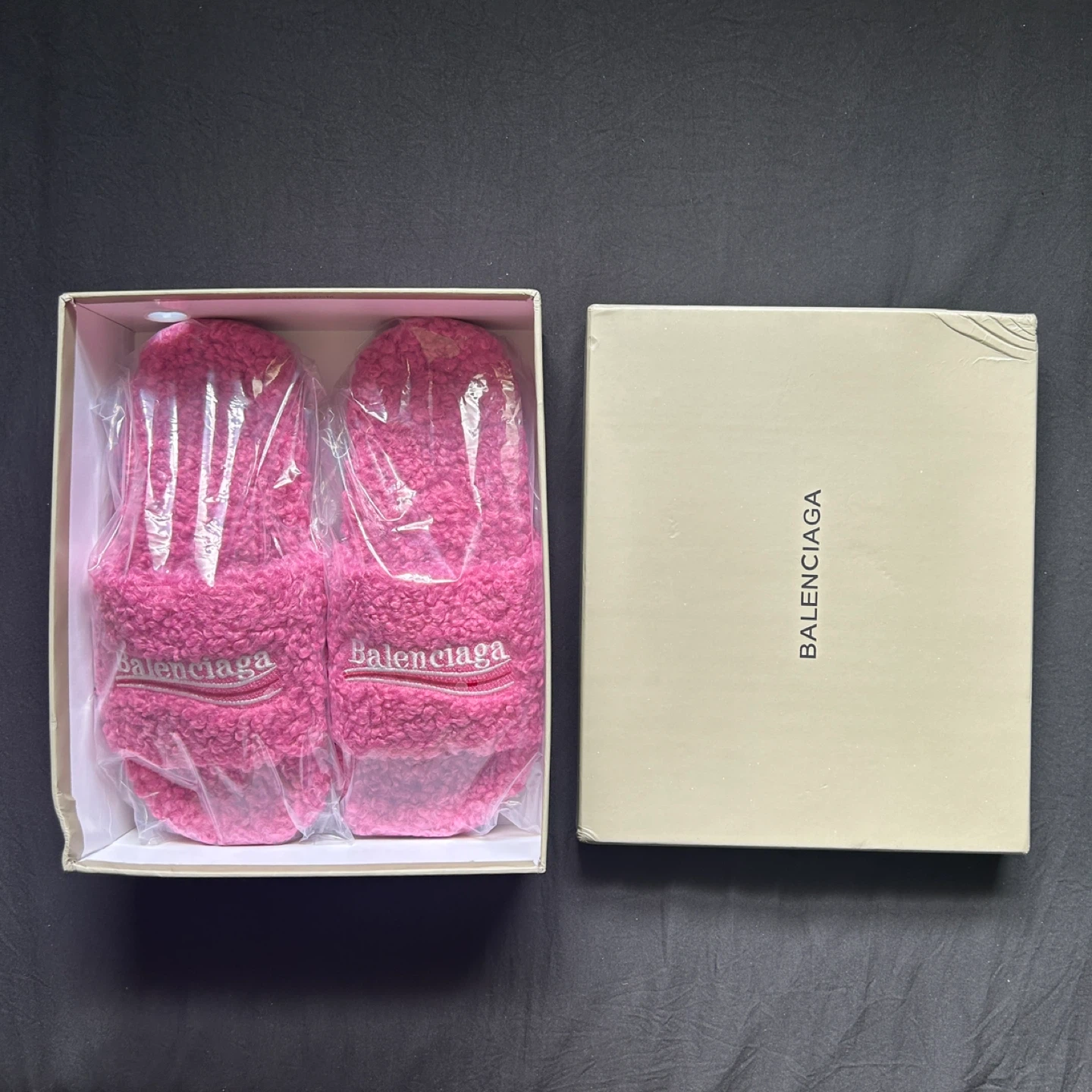 Pink Designer Style Furry Slides (Size 10 / 44) - photo 3