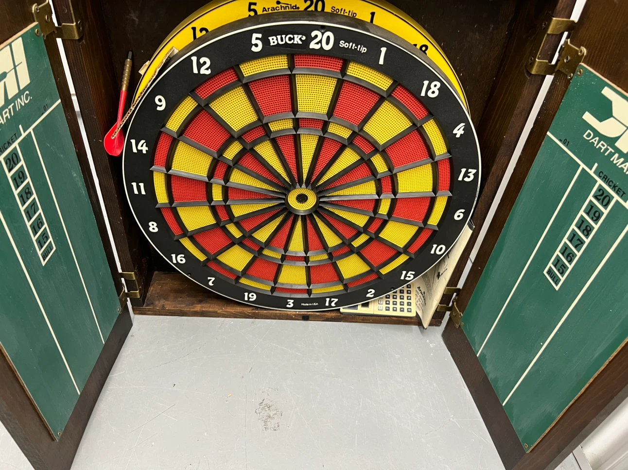 Arachnid Soft-Tip Dartboard Set with Wooden Cabinet - photo 2