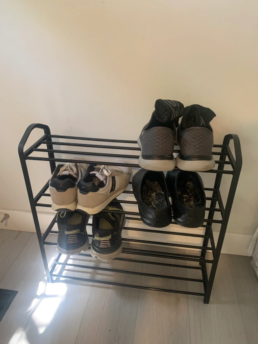 Shoe rack