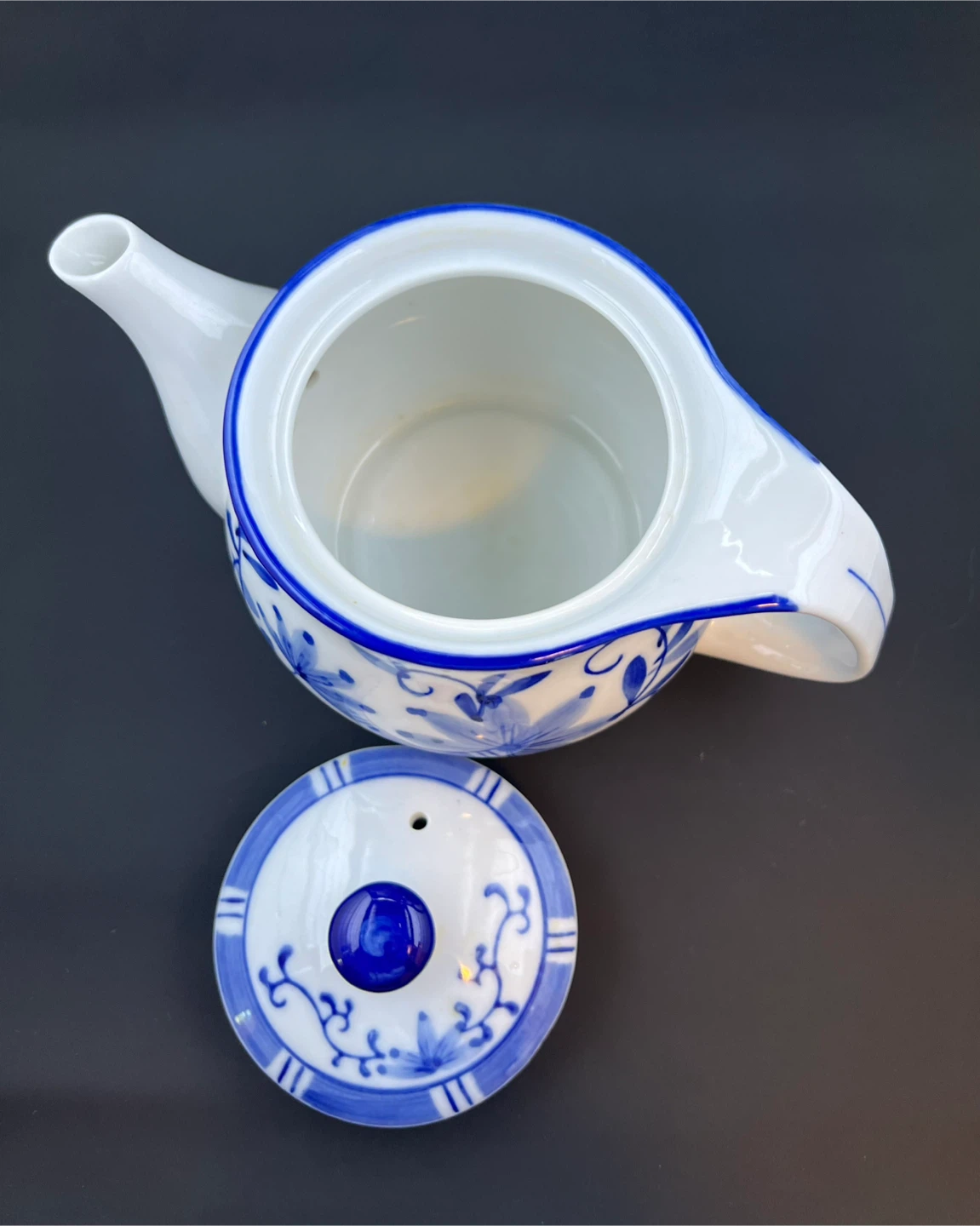 Vintage Blue and White Porcelain Teapot - photo 3