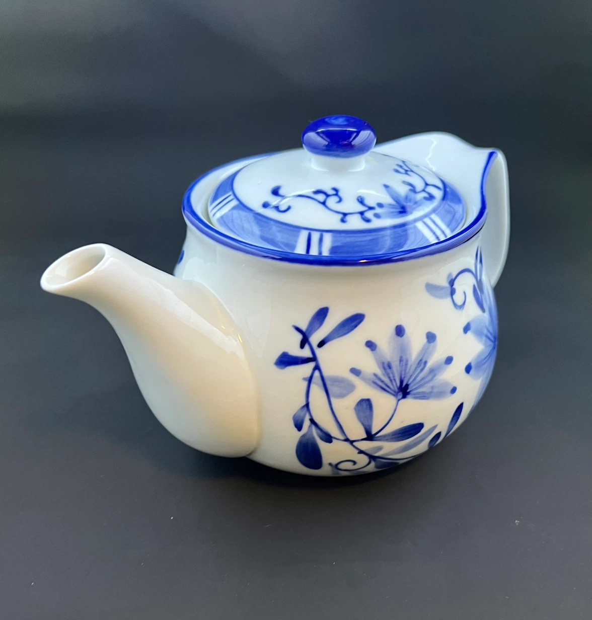 Vintage Blue and White Porcelain Teapot - photo 5