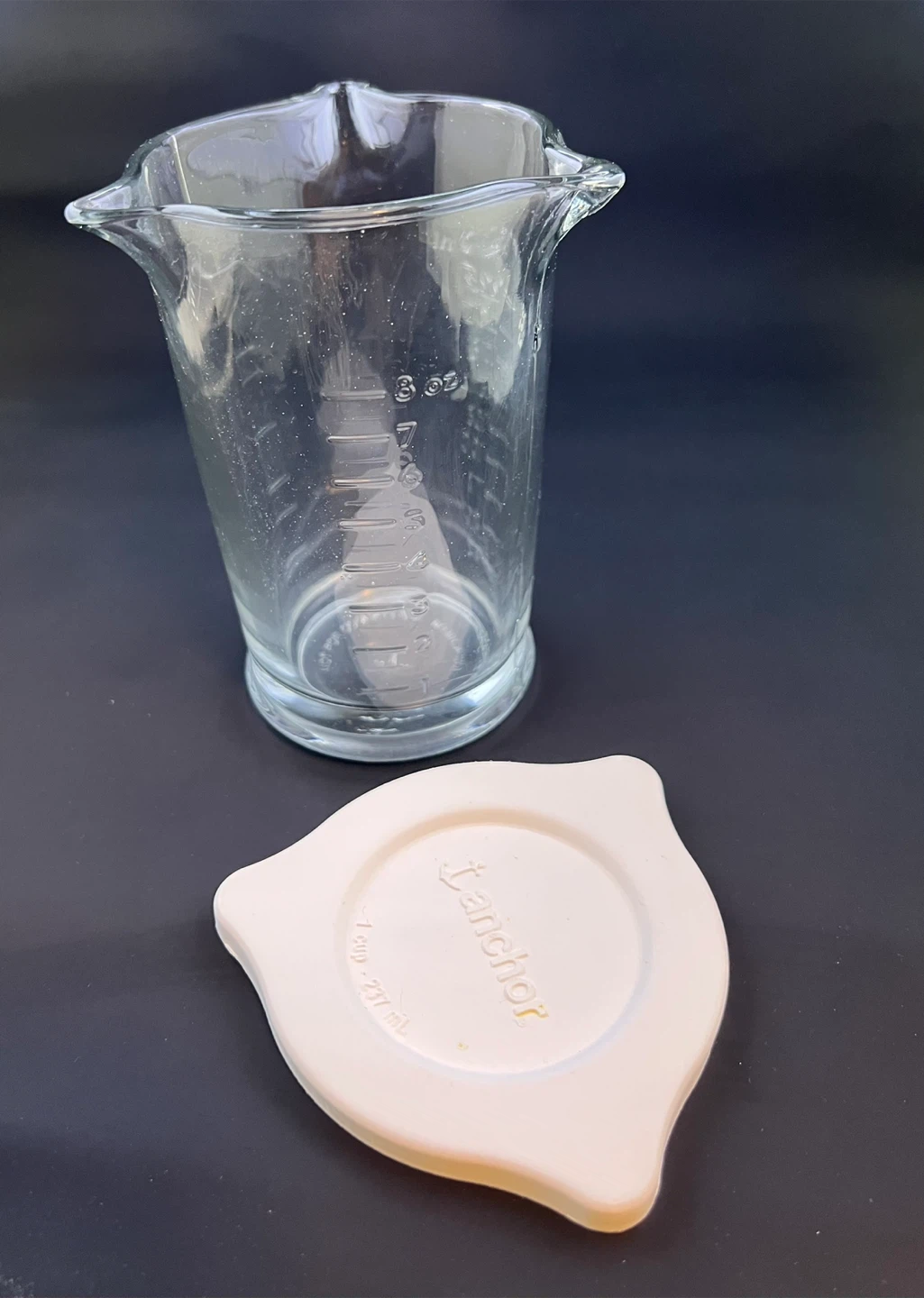 Vintage Anchor Hocking Triple-Pour Glass Measuring Cup - photo 2