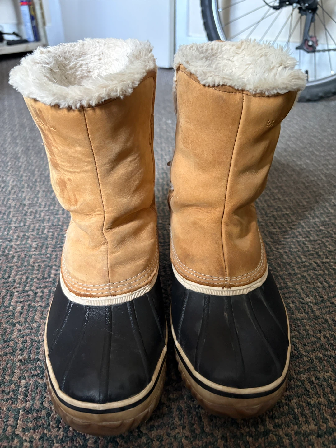 WindRiver Winter Boots Size 8