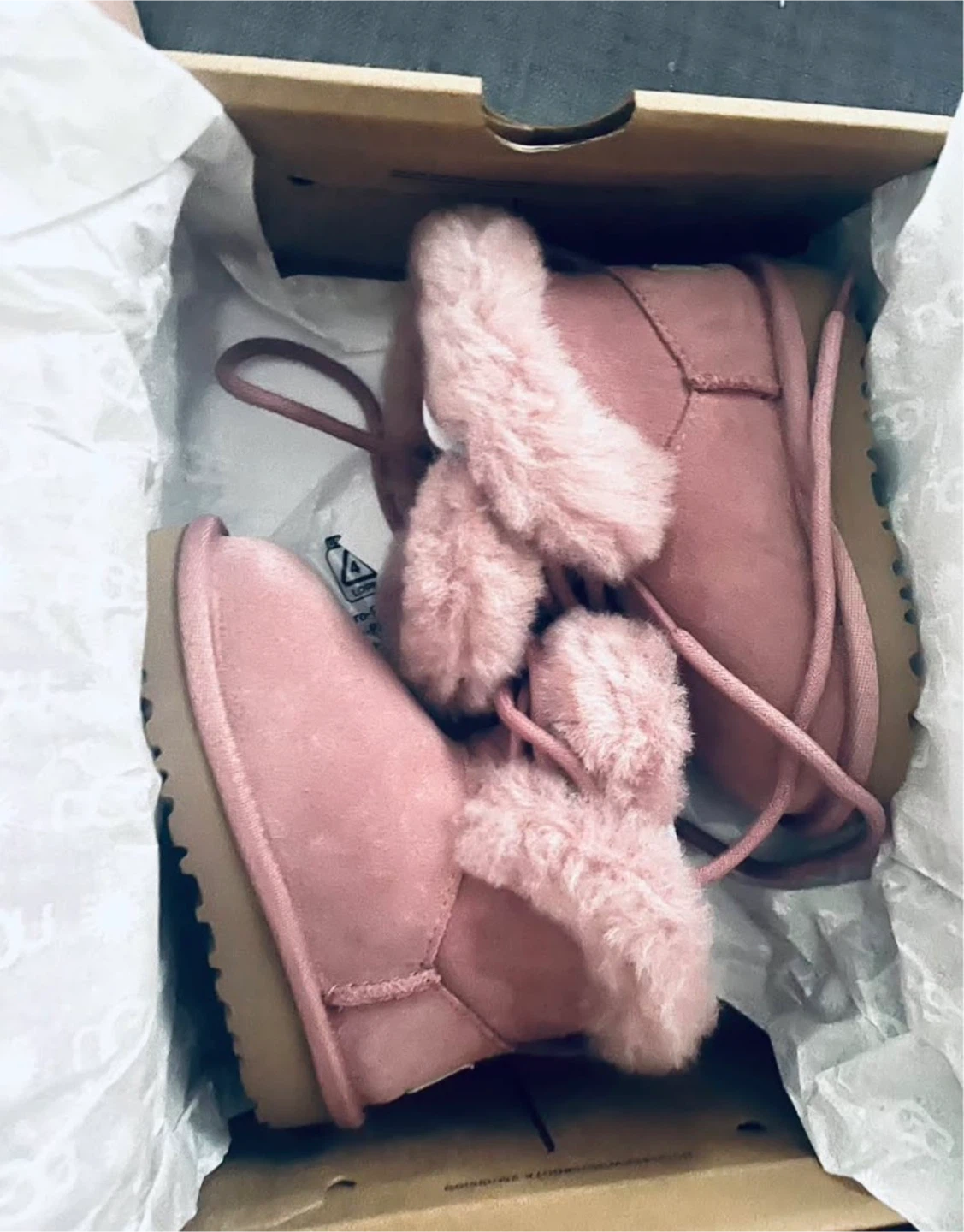 Ugg toddler size 6