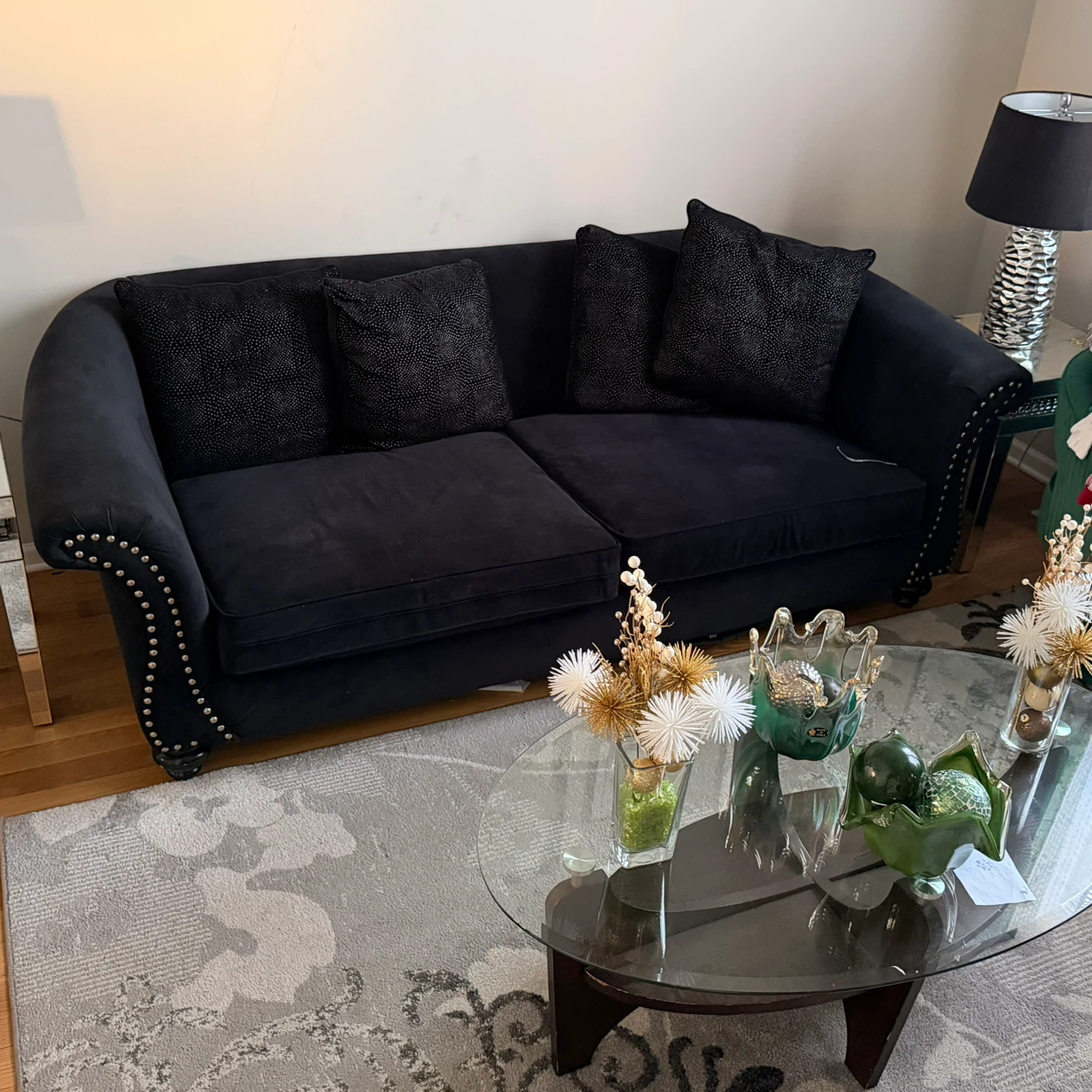 Black Living room coach - photo 4