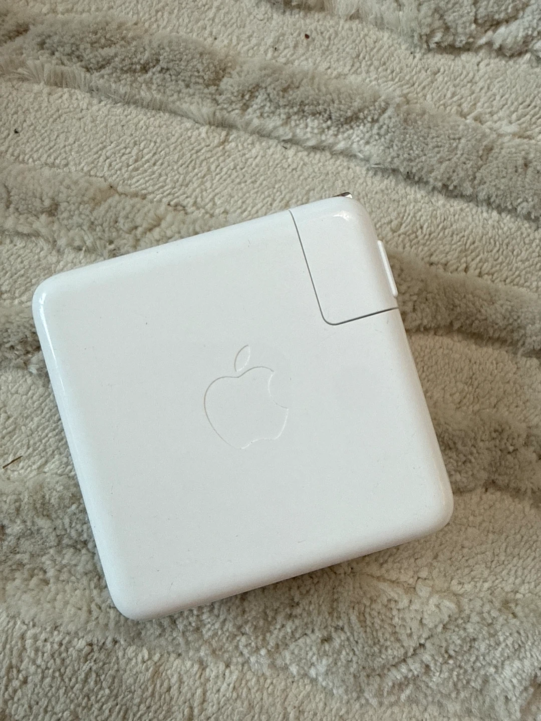 Apple Power Adapter