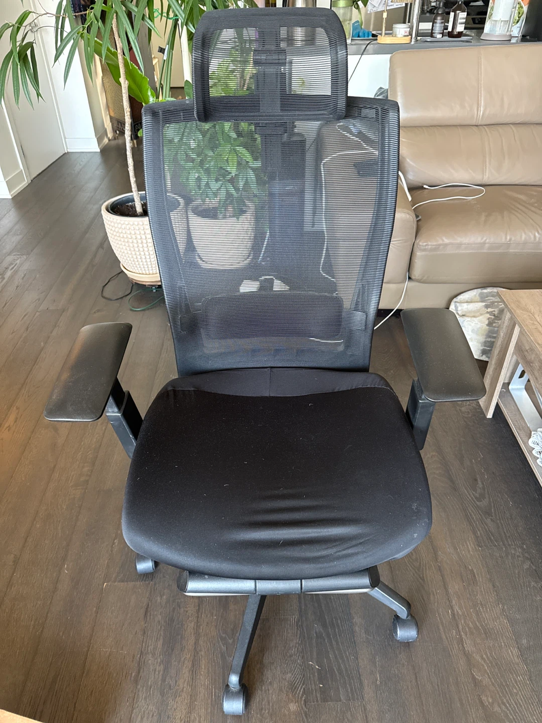 Black Ergonomic Mesh Office Chair