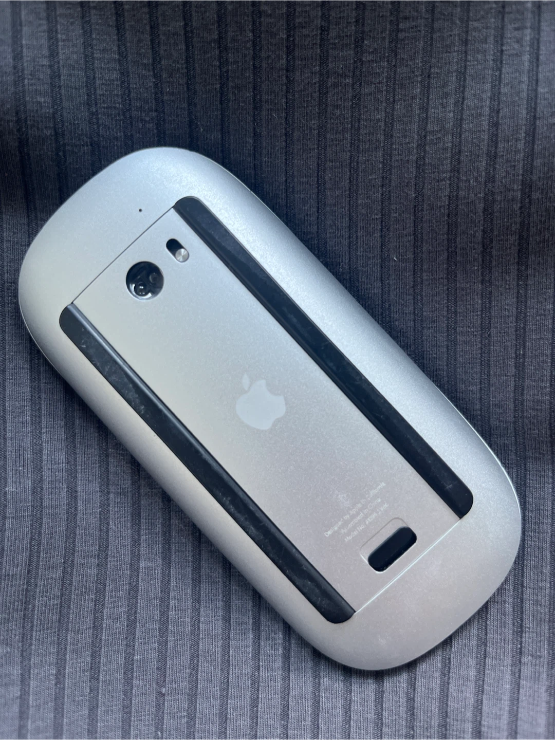 Apple Magic Mouse 1 (Model A1296) – Excellent Condition! 💻🖱️ - photo 2