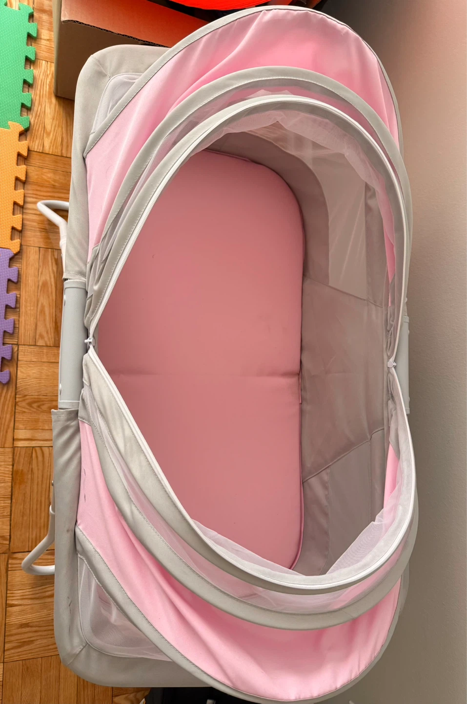 Dream On Me Bassinet - Foldable and Portable - photo 3