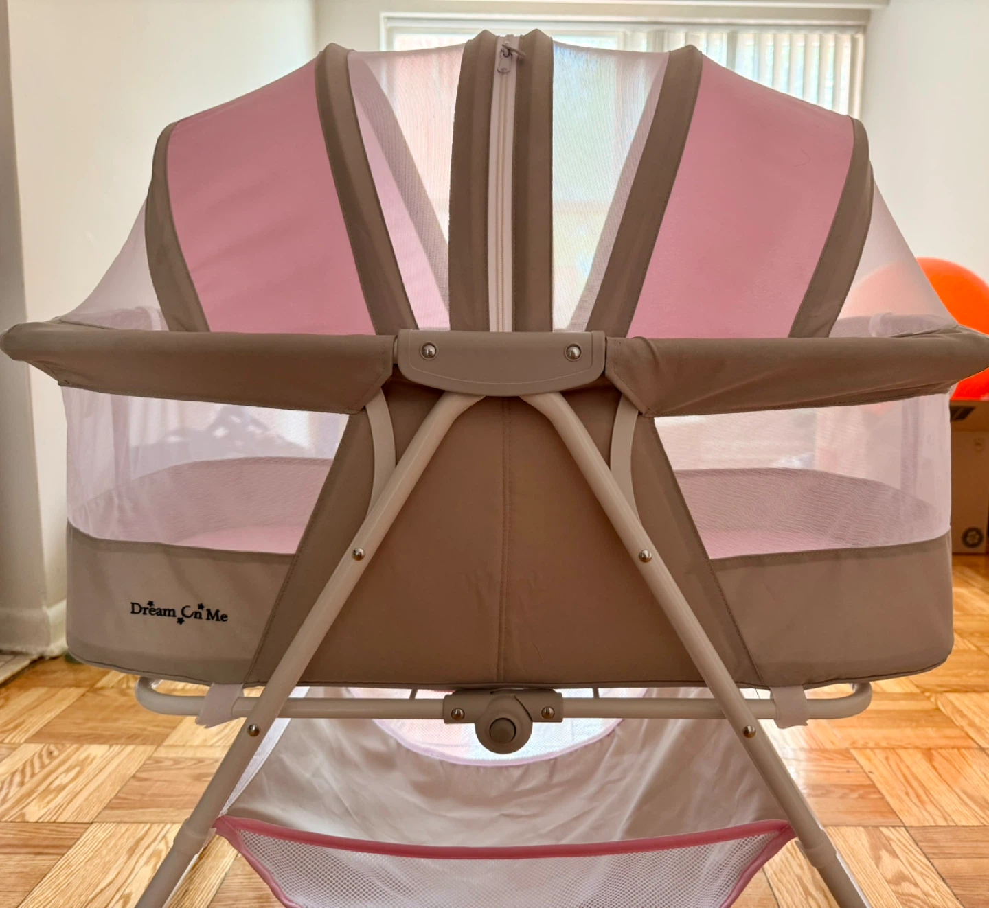 Dream On Me Bassinet - Foldable and Portable