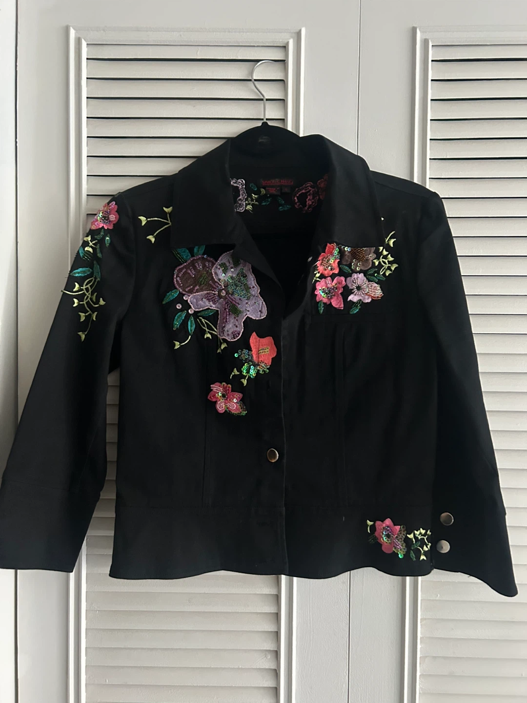 Women’s Jackets and Tops
