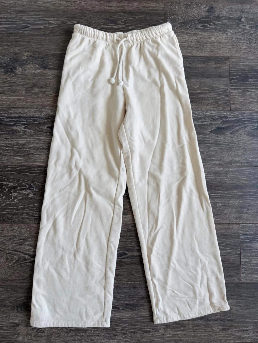 H&M wide leg cream sweatpants size small