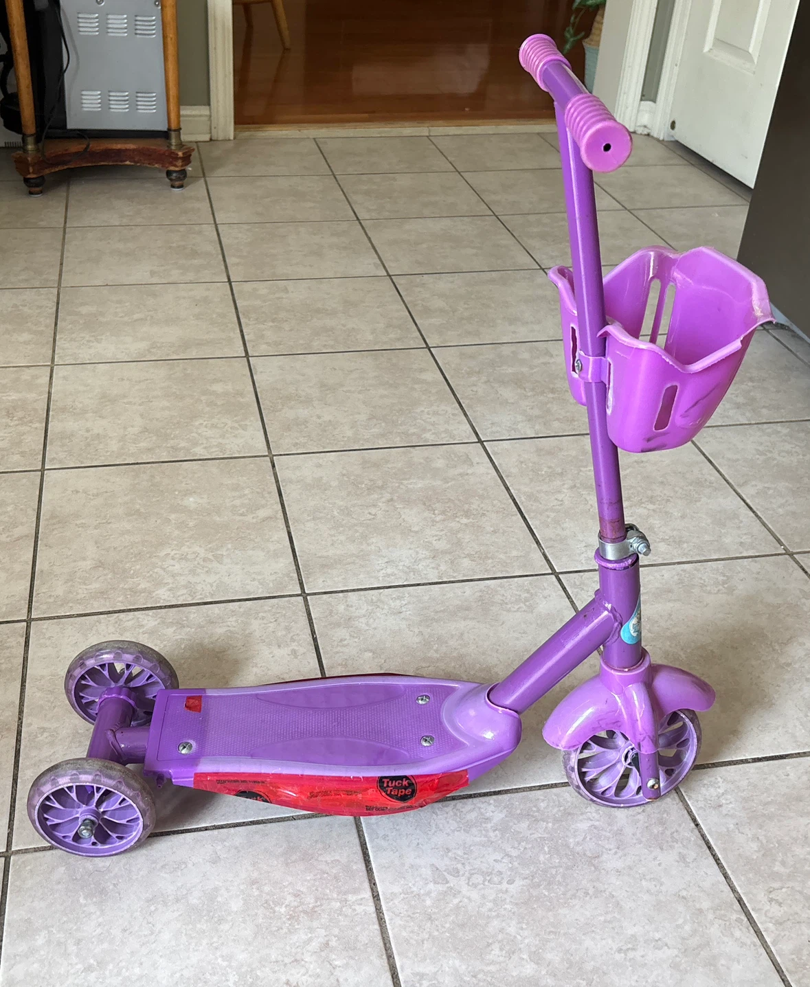 Purple 3-Wheel Kids Scooter (with Lights) - photo 3