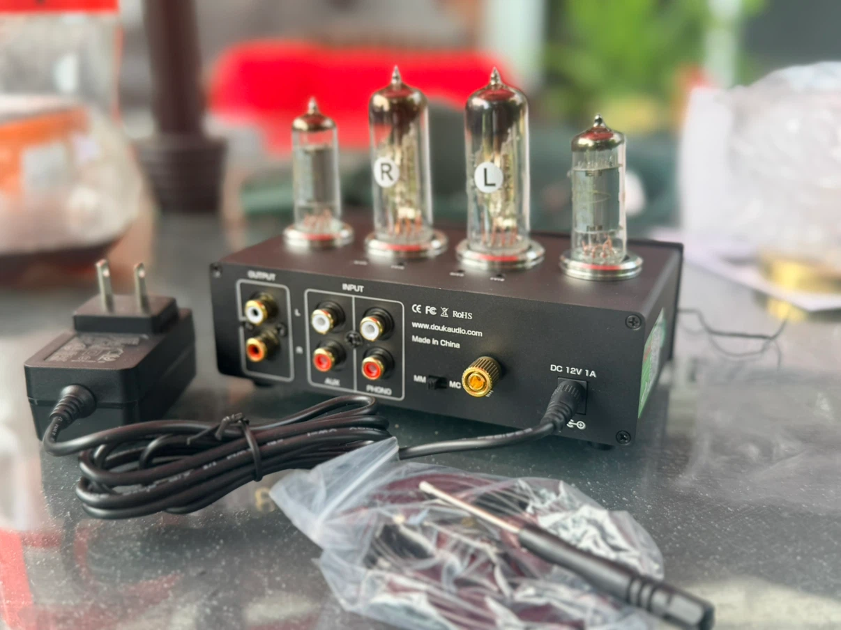Douk Audio T9 Vacuum Tube Phono Preamplifier - photo 3