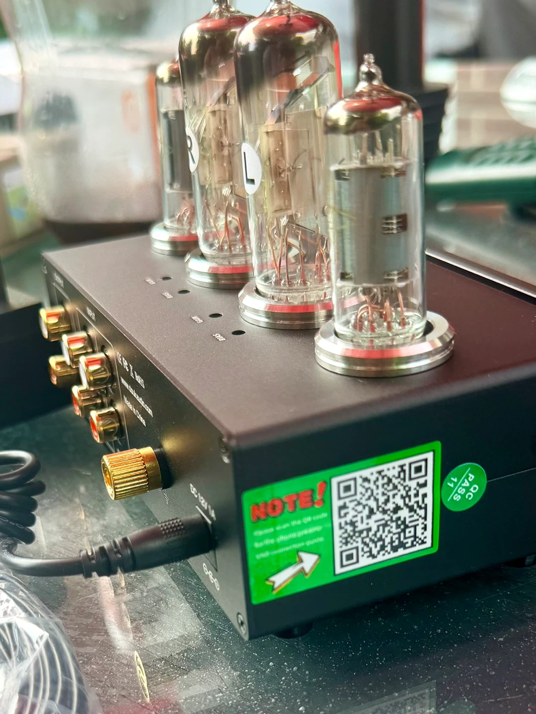 Douk Audio T9 Vacuum Tube Phono Preamplifier - photo 4