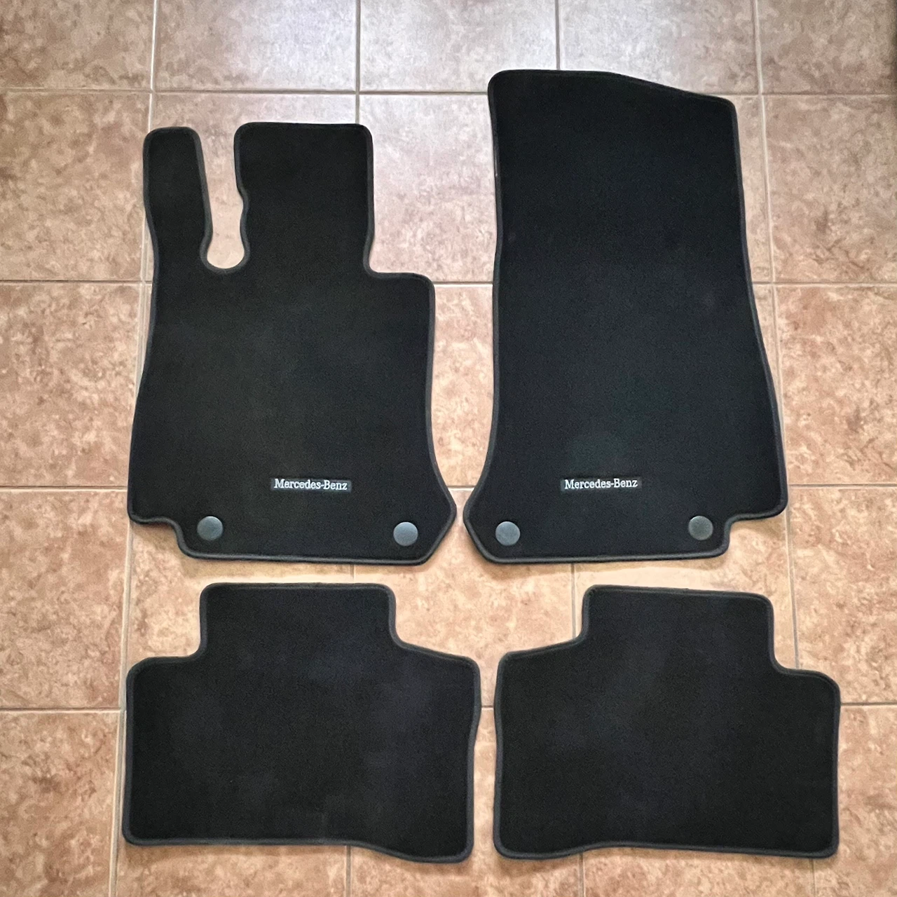 GLC300 coupe - floor mats