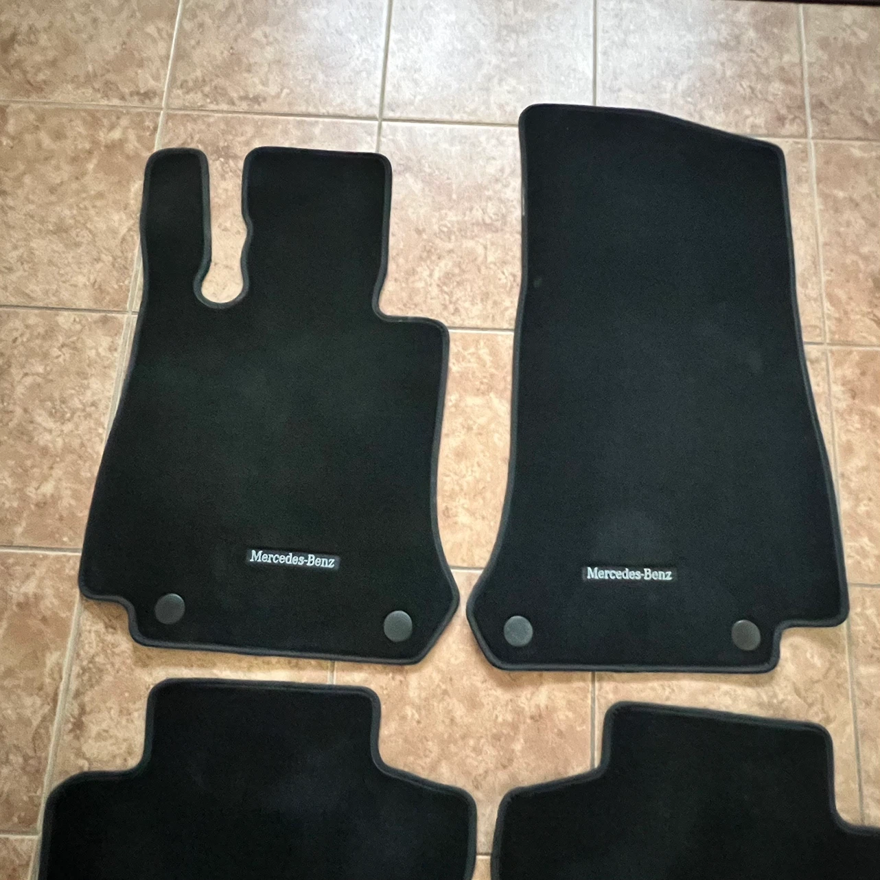 GLC300 coupe - floor mats - photo 2