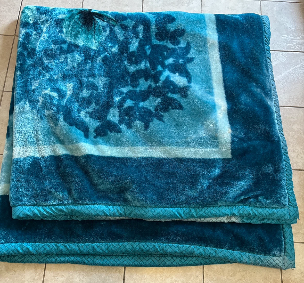 Mink Blanket (2.2 x 2.4 meters) by Monte Carlo