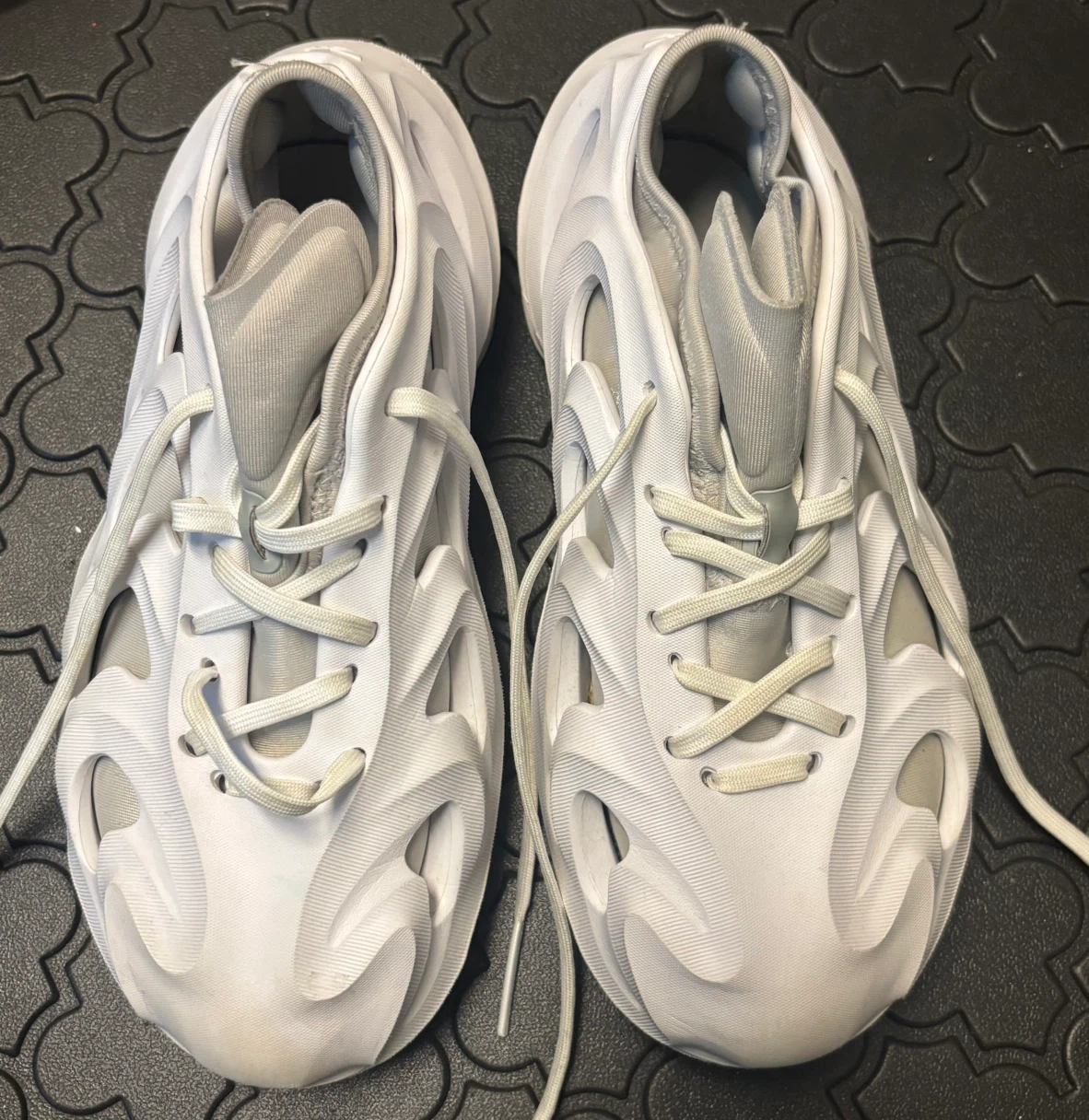 Adidas adiFOM Q sneakers in Cloud White Grey