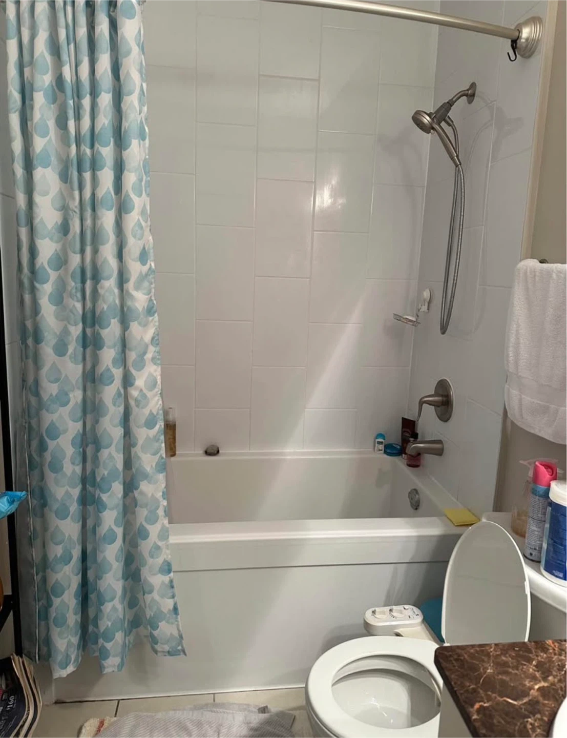 1 Room for rent in Burnaby - photo 4
