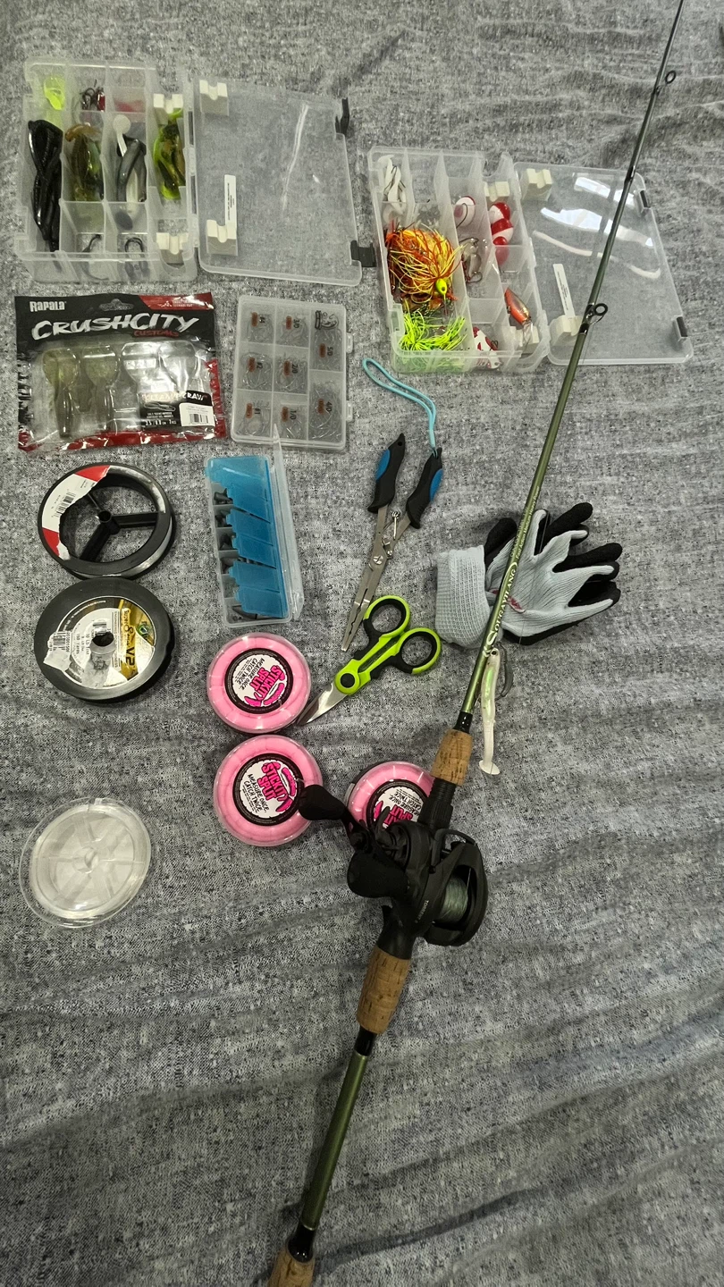 COMPLETE BASS FISHING LOT - Ready to fish