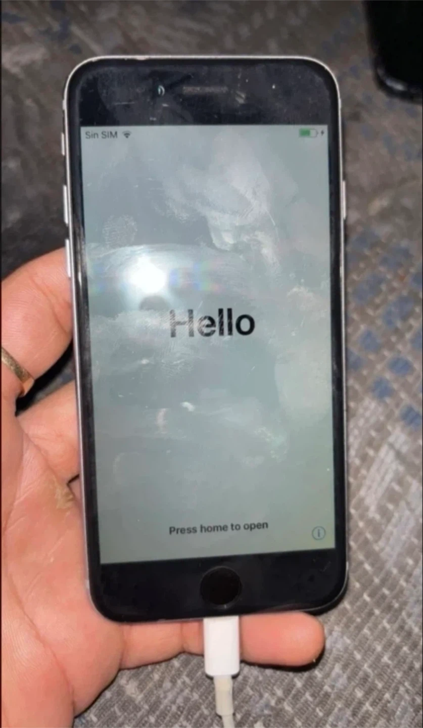Apple iPhone 6S