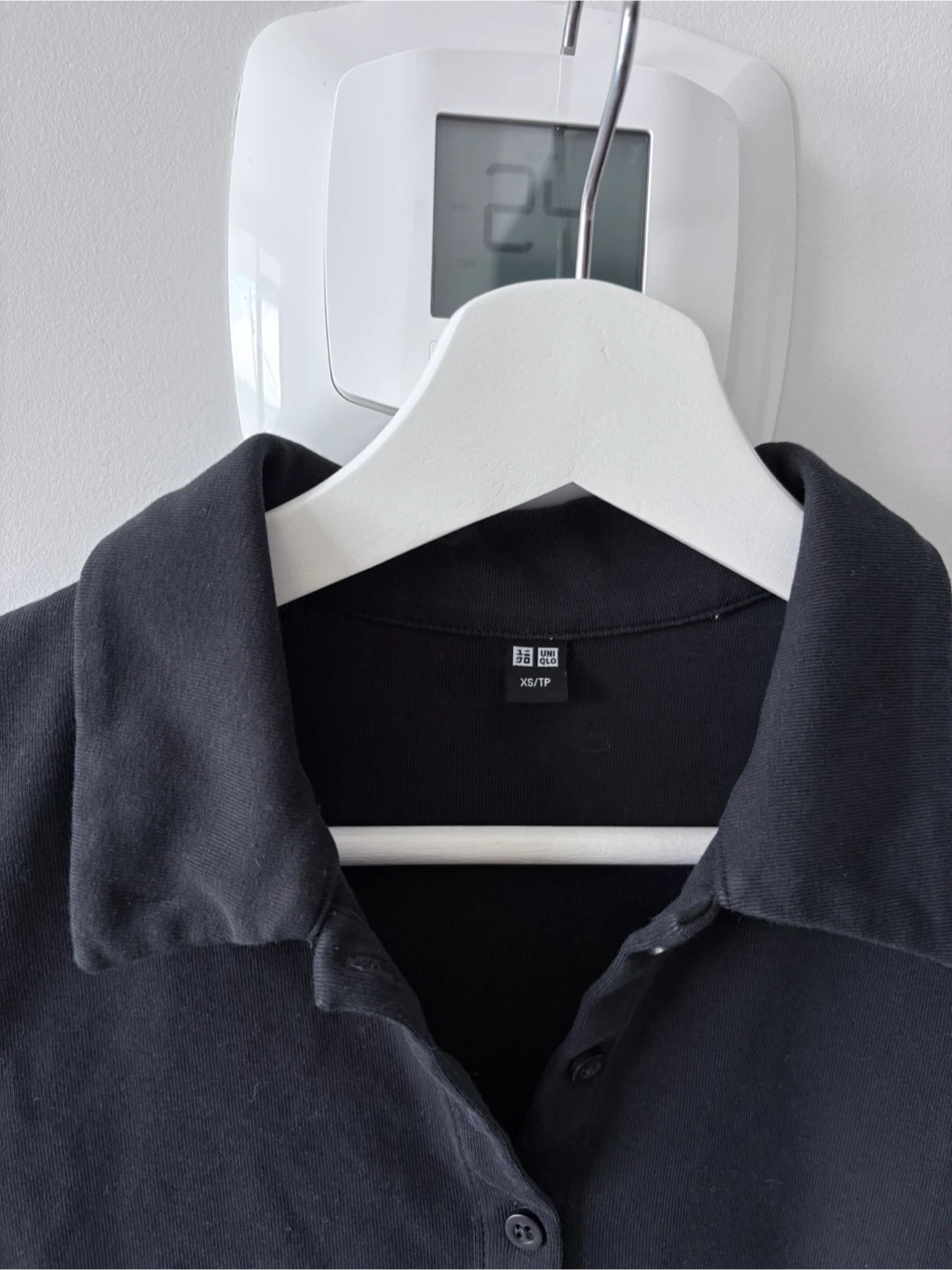 UNIQLO Black Short Sleeve Collared Shirt XS - photo 2
