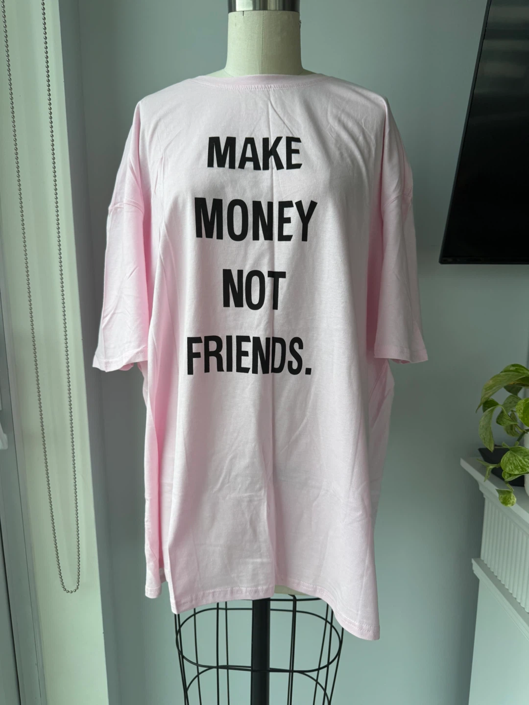 New Pink Graphic T-Shirt - "Make Money Not Friends"