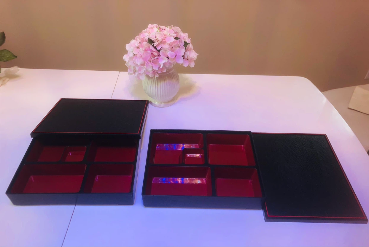 Bento Box Set with Dividers - photo 4