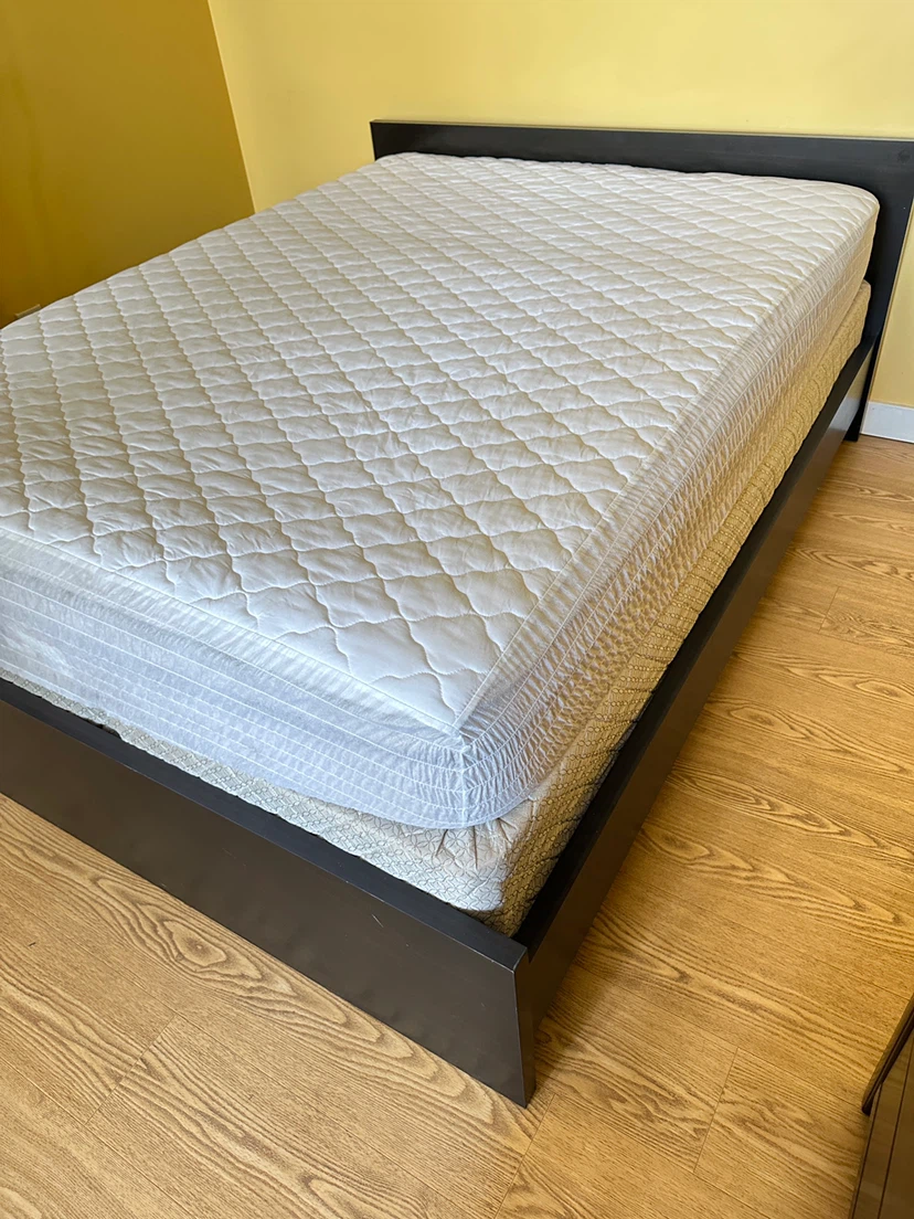 Ashley Signature Series Queen Size Bed Set (CAN DELIVER) - photo 4