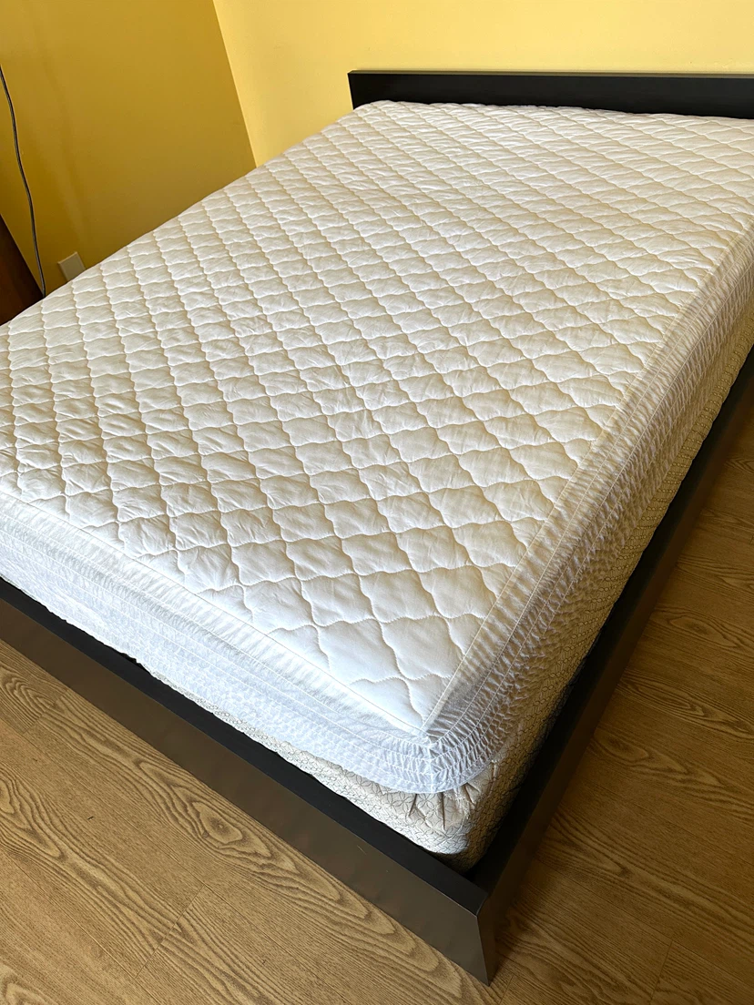 Ashley Signature Series Queen Size Bed Set (CAN DELIVER) - photo 5