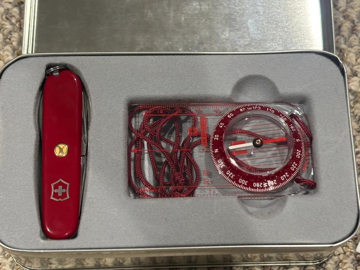 Victorinox Swiss Army Knife and Compass Set