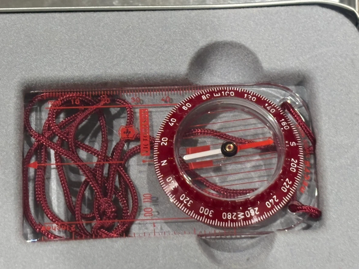 Victorinox Swiss Army Knife and Compass Set - photo 3