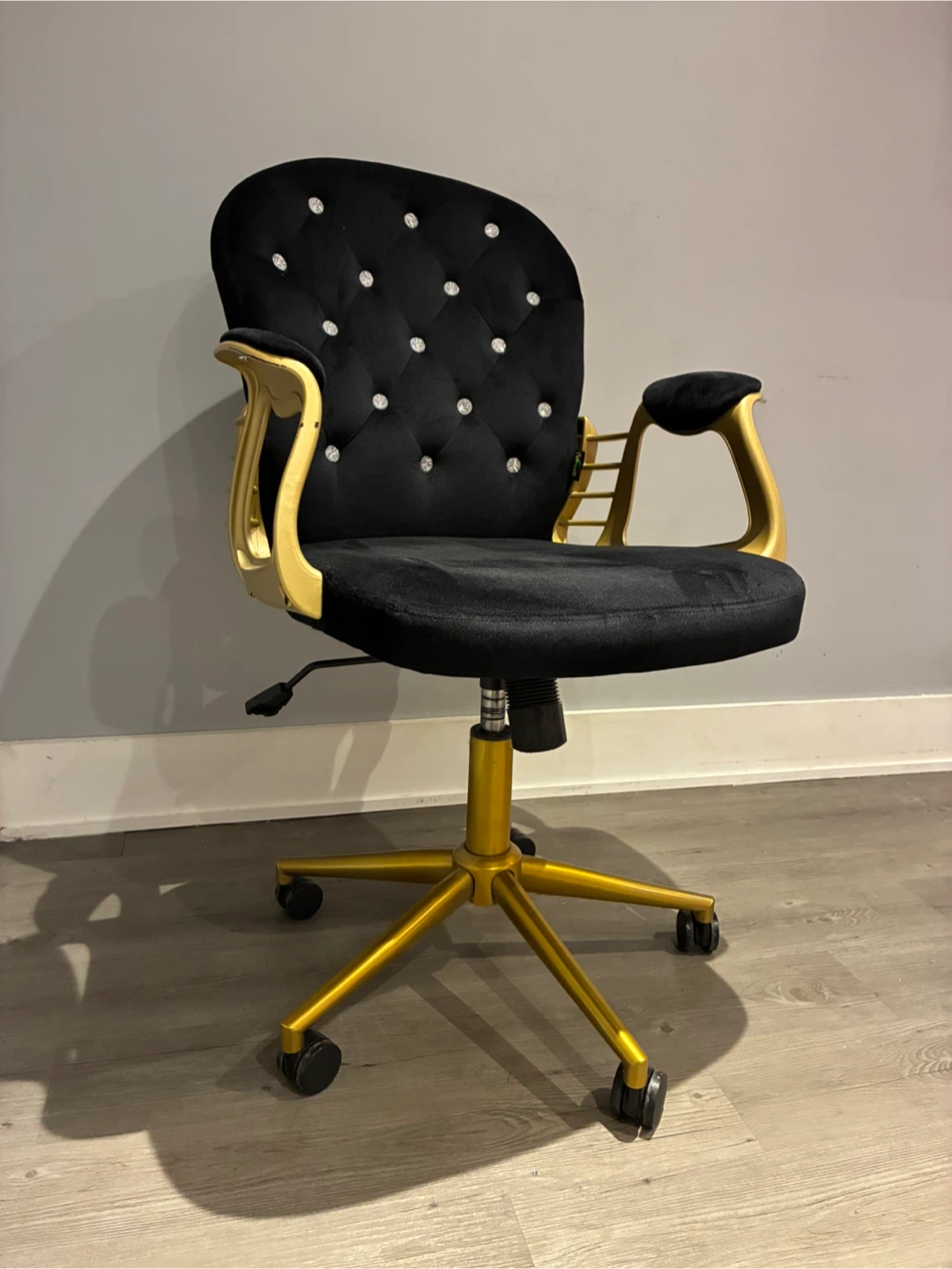 Black and Gold Velvet Office Chair - photo 3