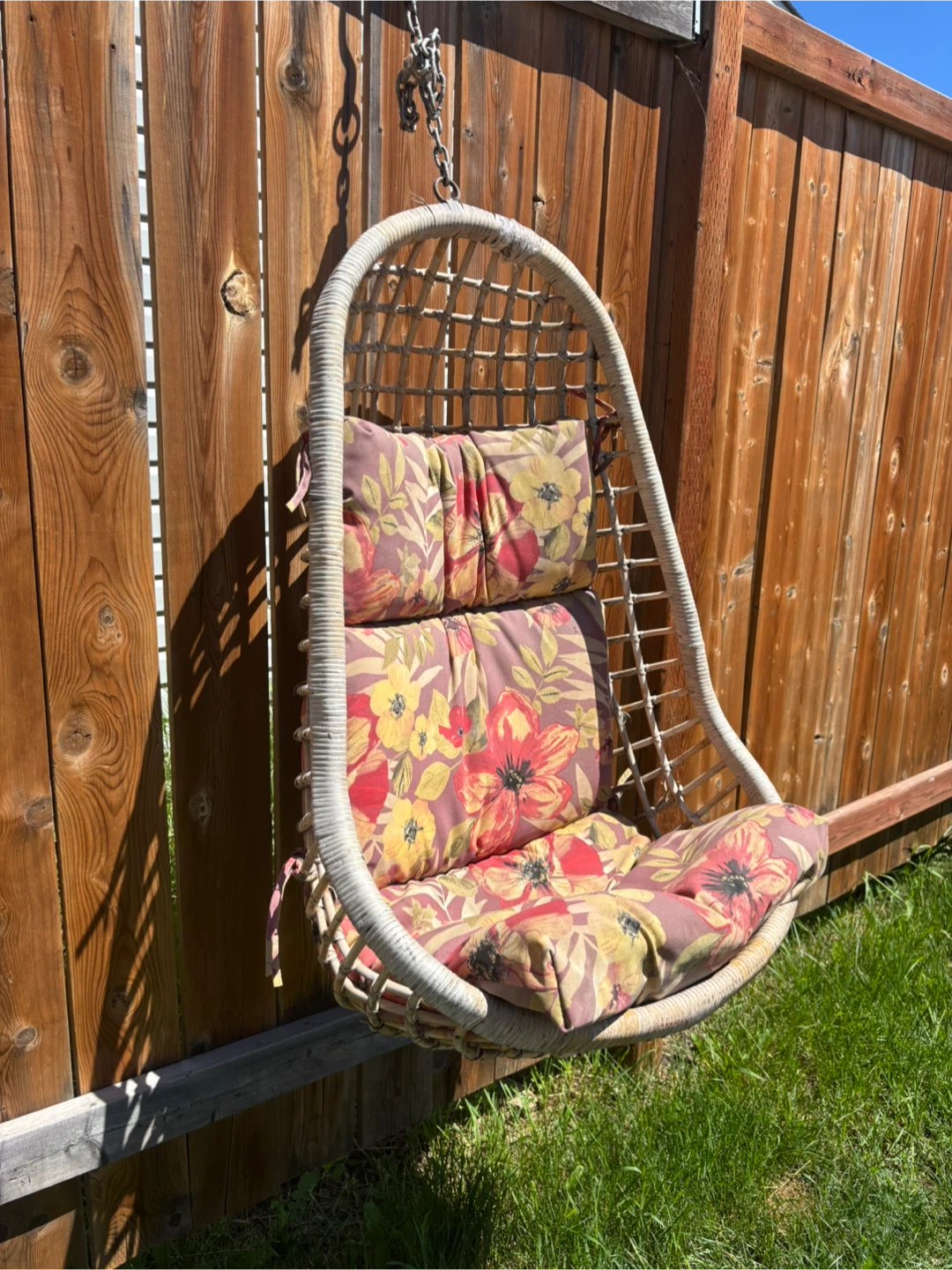 Hanging Egg Chair with Floral Cushions - photo 3