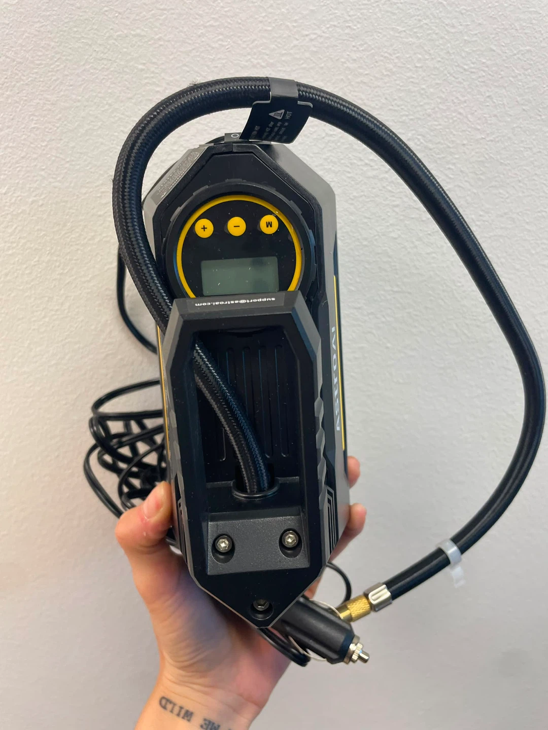Astroai Portable Car Air Pump - photo 4