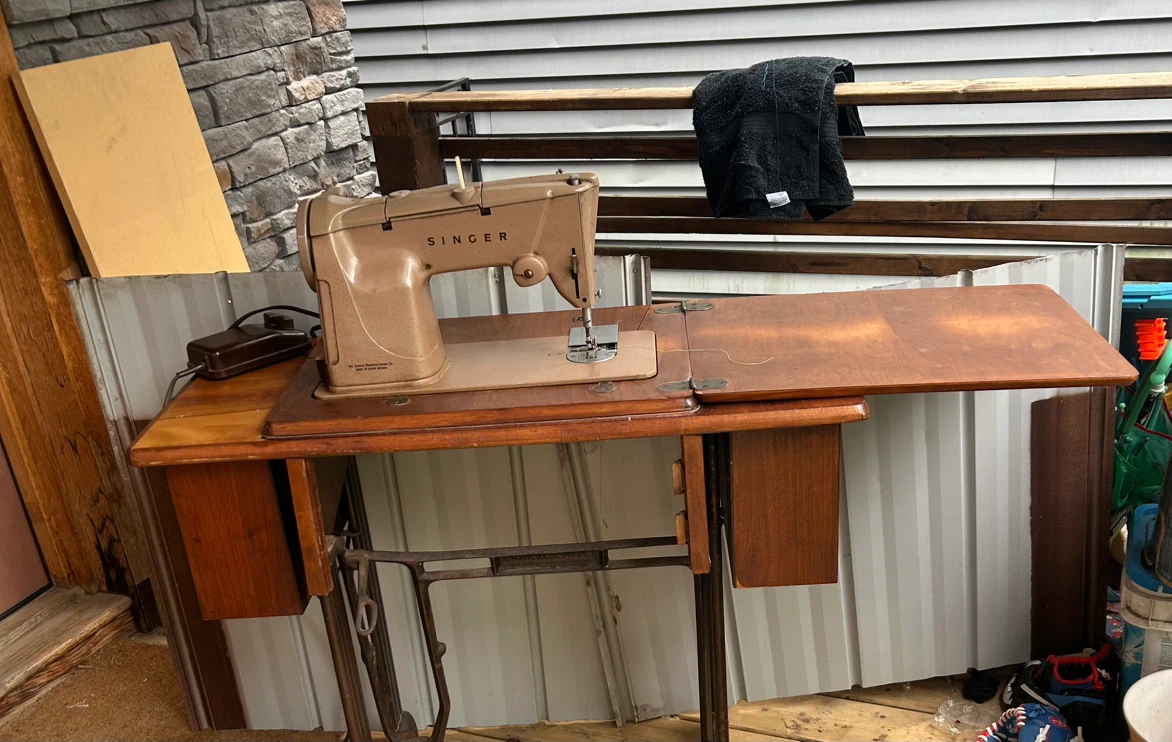 Vintage Singer Sewing Machine