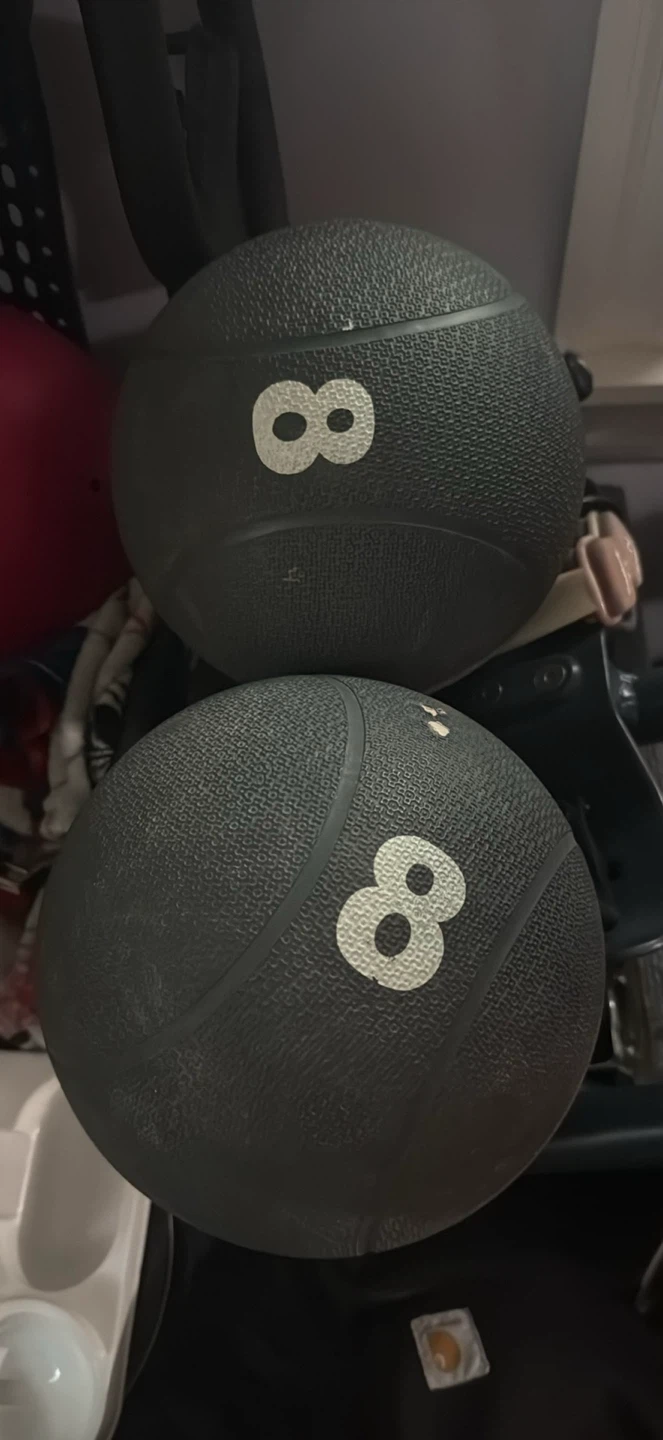 Medicine Ball - 8 lbs