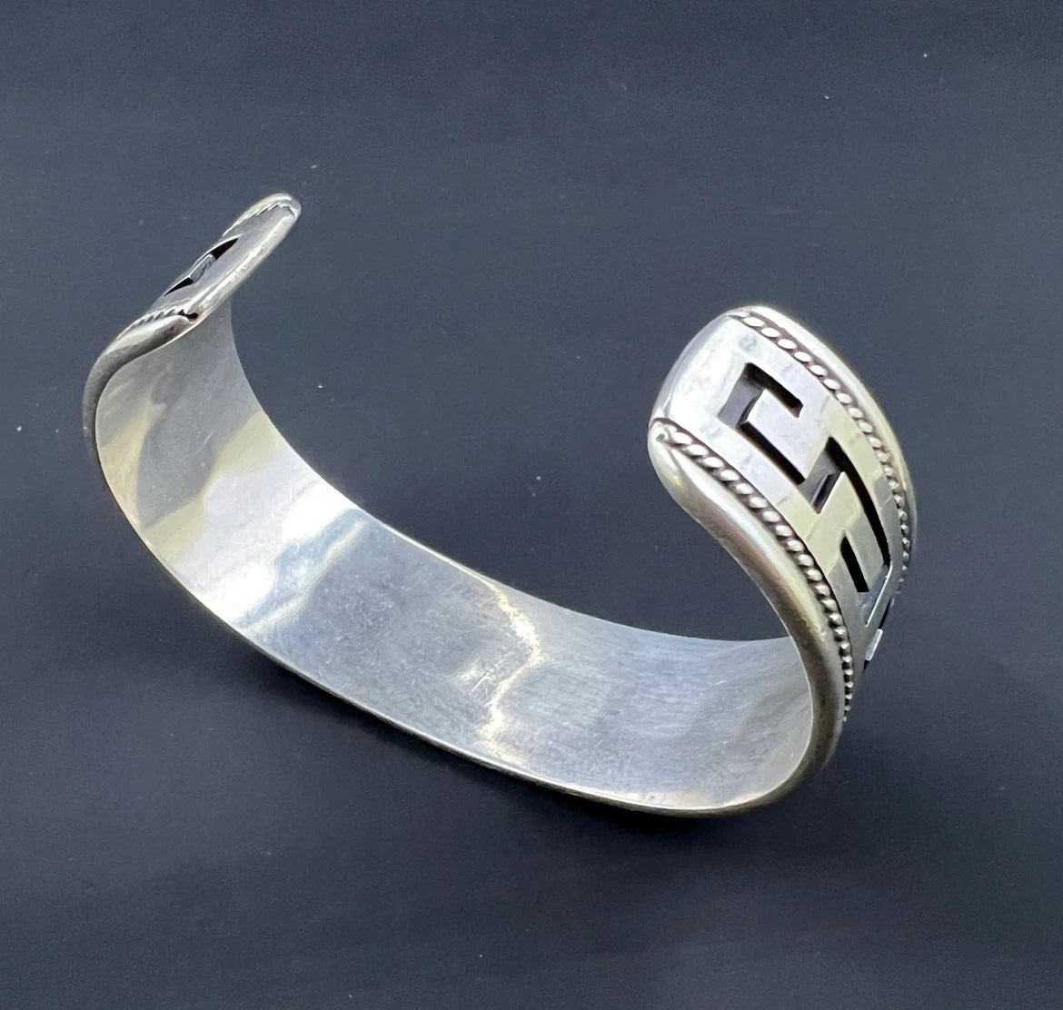 Vintage Mexican .925 Sterling Silver Cuff Bracelet - photo 3