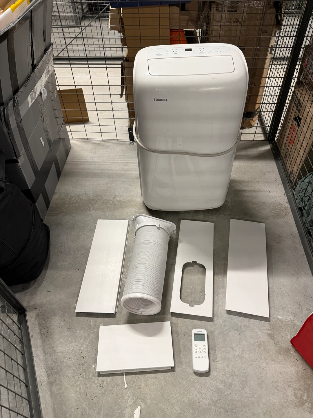Toshiba Mobile Type Air Conditioner RAC-PD1213CWRC