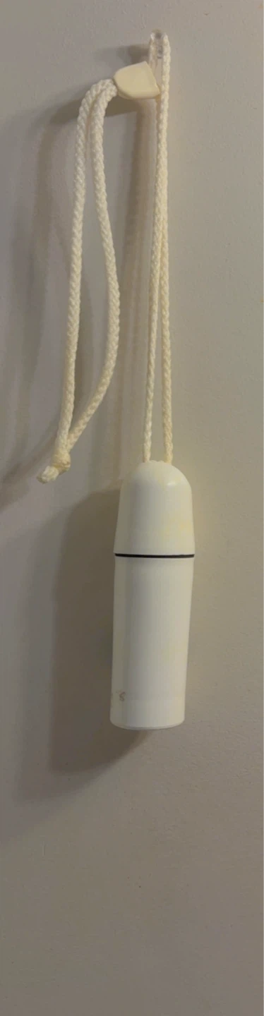 ⚽ White container with lanyard - photo 3