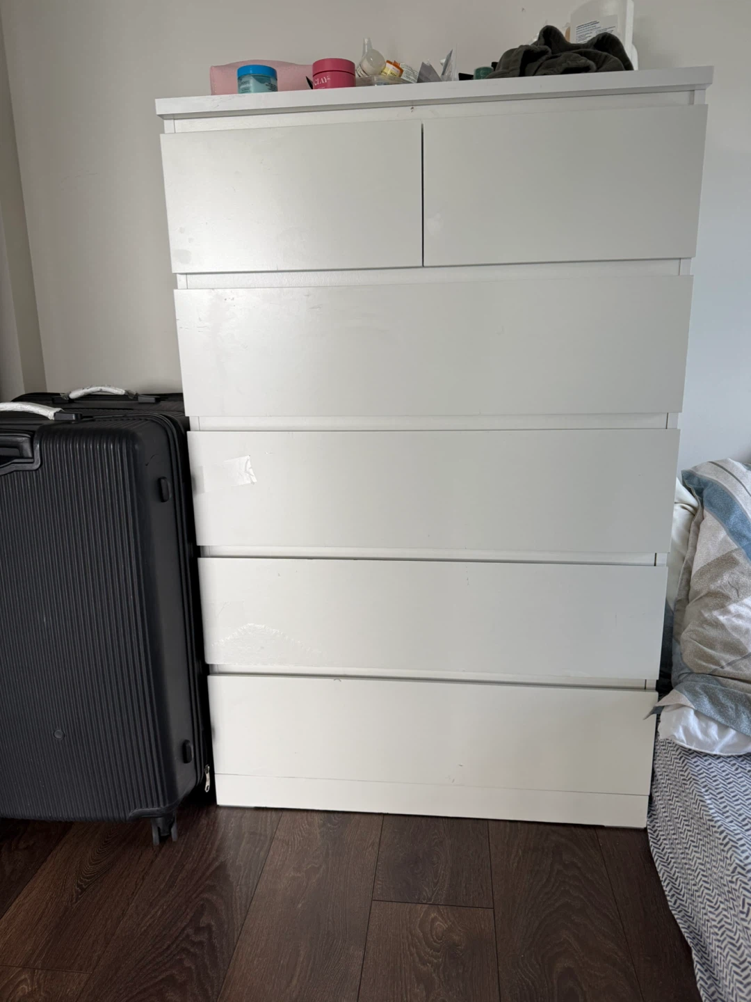 White 6-Drawer Dresser